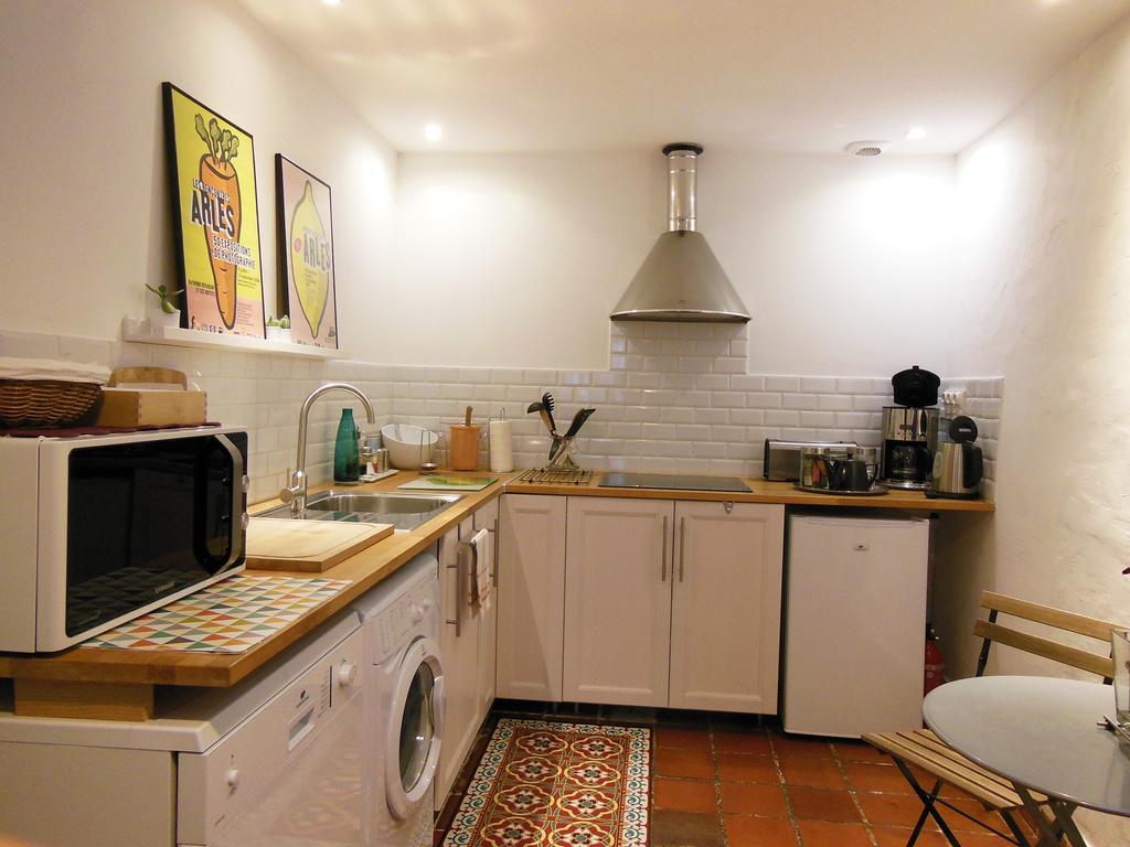 Appartement Arles Centre Historique ภายนอก รูปภาพ